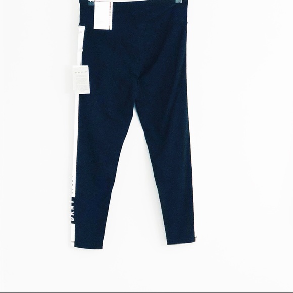 DKNY Black & White Workout Leggings Size Medium - Picture 4 of 6